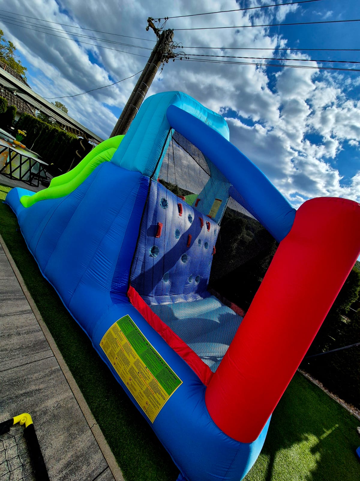 Skákací hrad Obria Závodná Šmýkačka